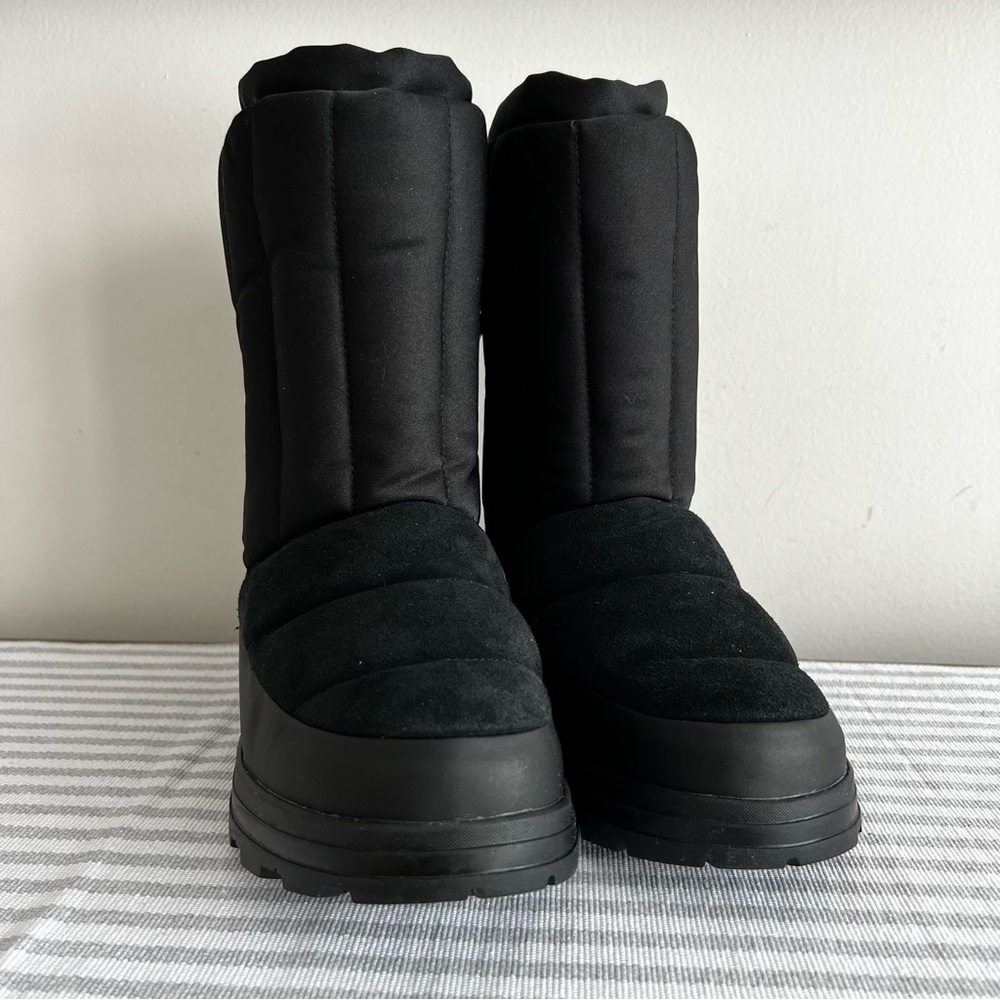 UGG NEW Women’s Classic Klamath Short Boot Size 8 SKU#243502